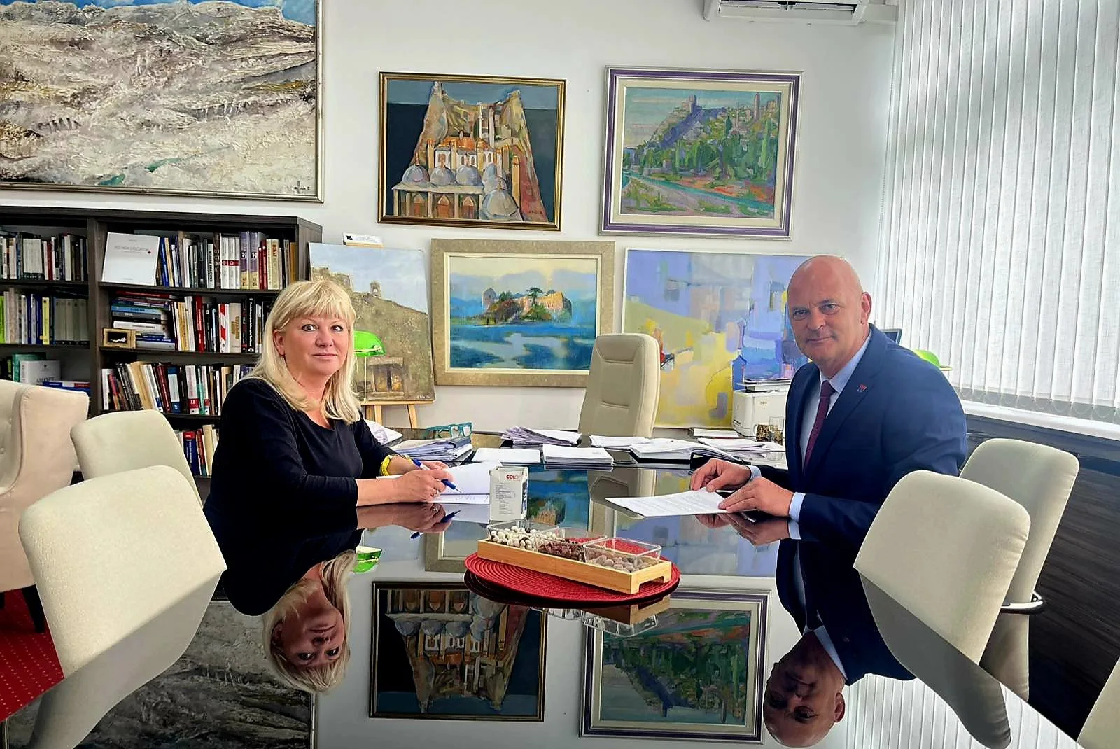 IMG-5034f33dc9f0d8dba1afd451a1b3cb55-V